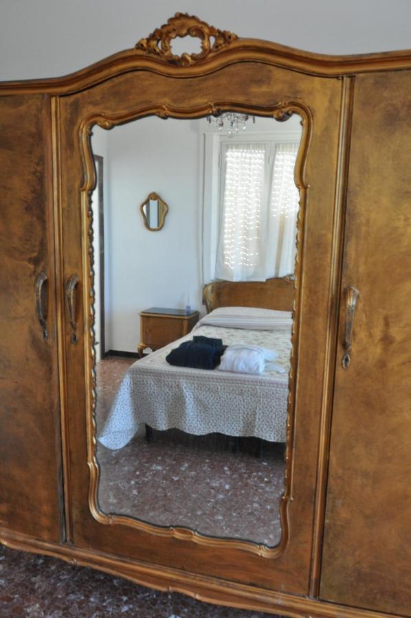 Valeriano Lunense Agriturismo Oliva Azzurraヴィラ エクステリア 写真